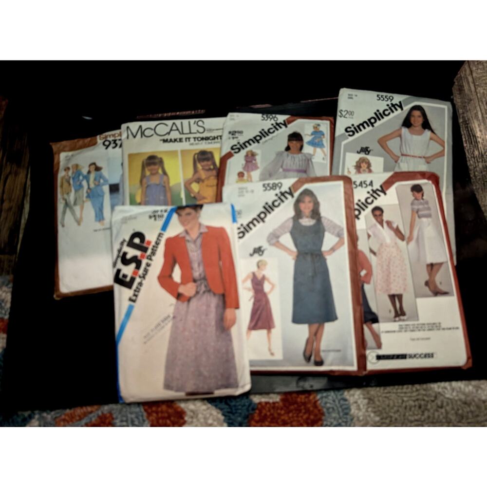 Lot of women's and girl's vintage sewing patterns